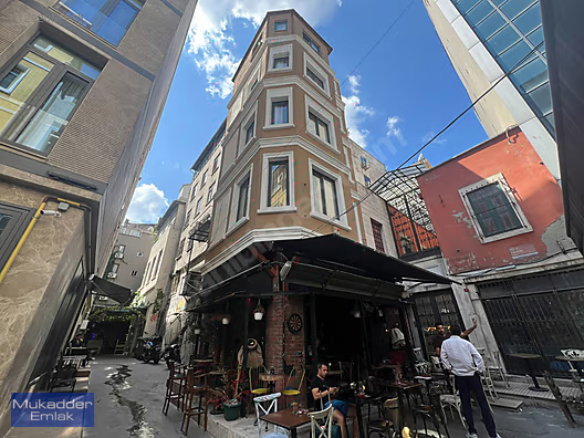 KARAKÖY GALATAPORT YANI KİRALIK KOMPLE BİNA