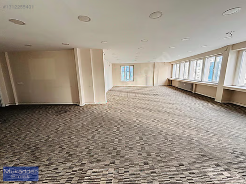 BÜYÜKDERE ÜZERİNDE 300M2 ASANSÖRLÜ MANZARALI HOME OFİS
