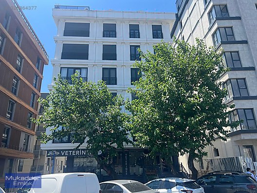 DARPHANE ARKASI YENİ BİNA OTOPARKLI 2+1