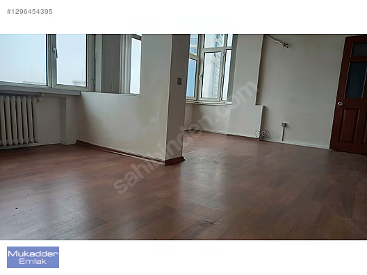 ESENTEPE ASTORİA KARŞISINDA 140M, MANZARALI,KOMBİLİ, 4+1, BOŞ